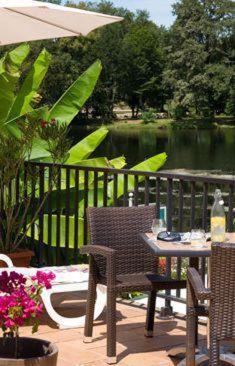 Logis Hotel Les Flots Bleus ボーリュ・シュル・ドルドーニュ エクステリア 写真