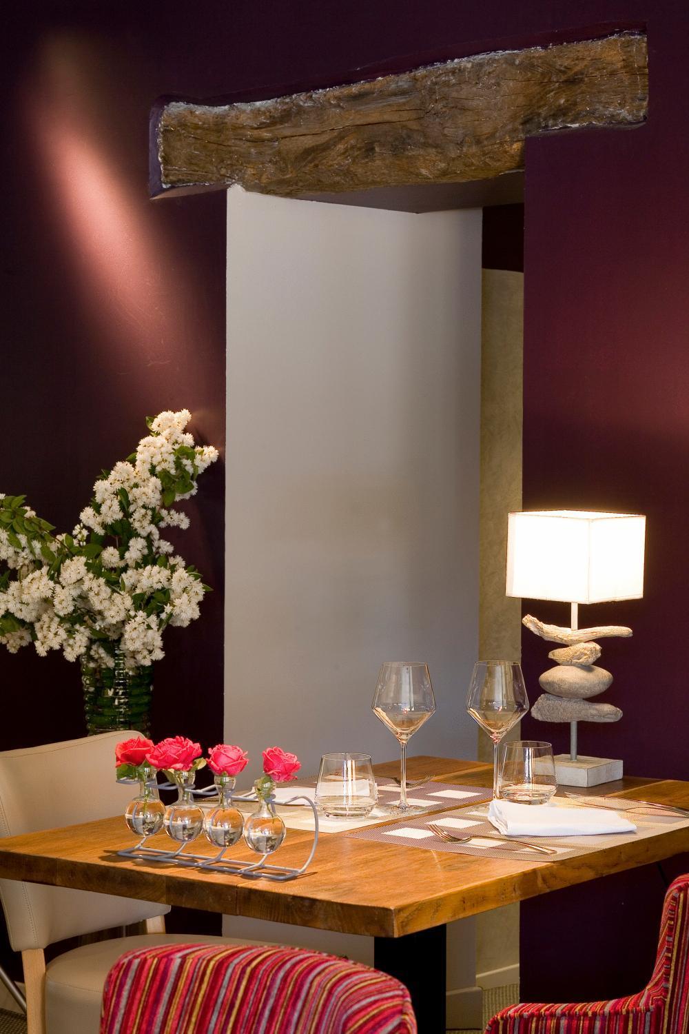 Logis Hotel Les Flots Bleus ボーリュ・シュル・ドルドーニュ エクステリア 写真